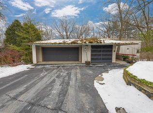 11 Regent Dr, Ann Arbor, MI 48104