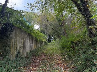 160 Chase St, Bowling Green, VA 22427