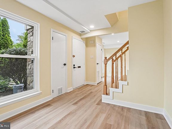 5th image of 2201 Strahle St APT A9
