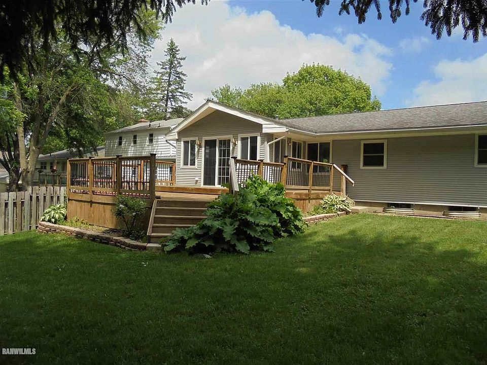 2nd image of 122 N Mernitz Ave