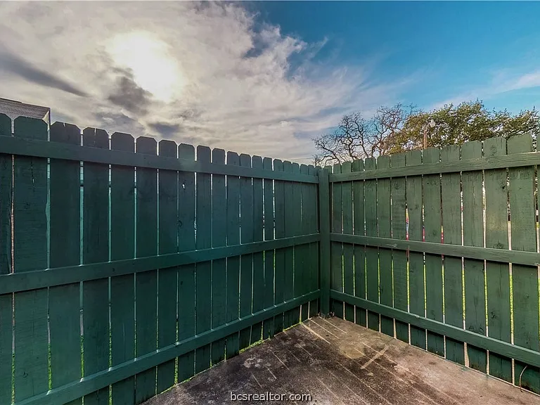 725 Peppertree Dr #22 — Photo 41