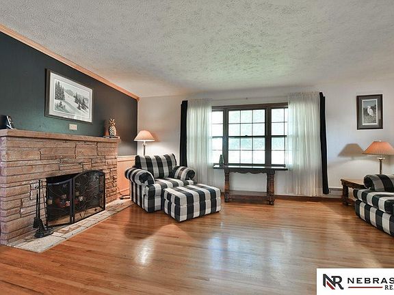 5th image of 3109 S 112th St