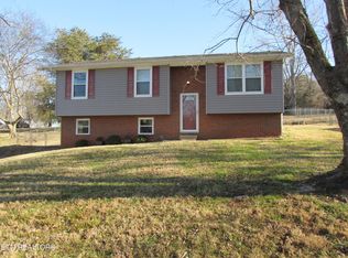 138 Old Clover Hill Rd, Maryville, TN 37803