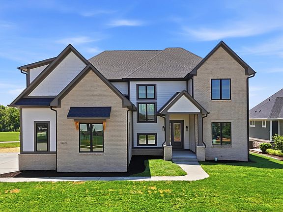 2nd image of 1537 Mairn Ave