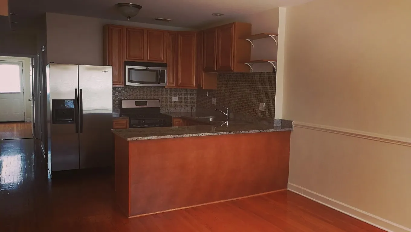 2 bed, $1,795 — Photo 3