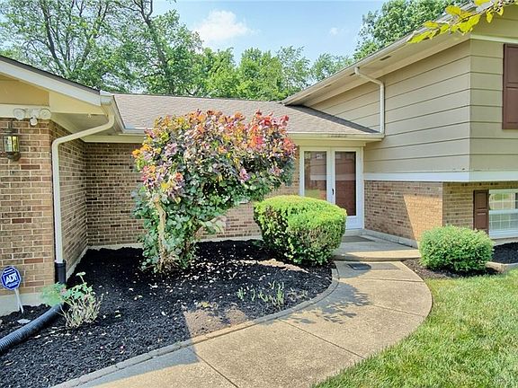 3rd image of 8811 Sugarcreek Point