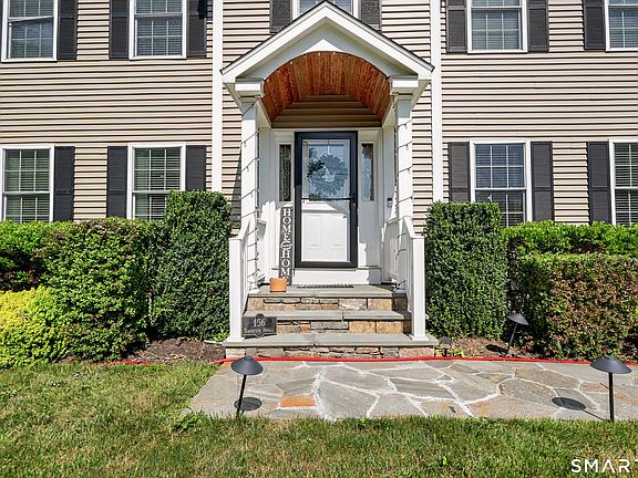 5th image of 156 Soundview Avenue