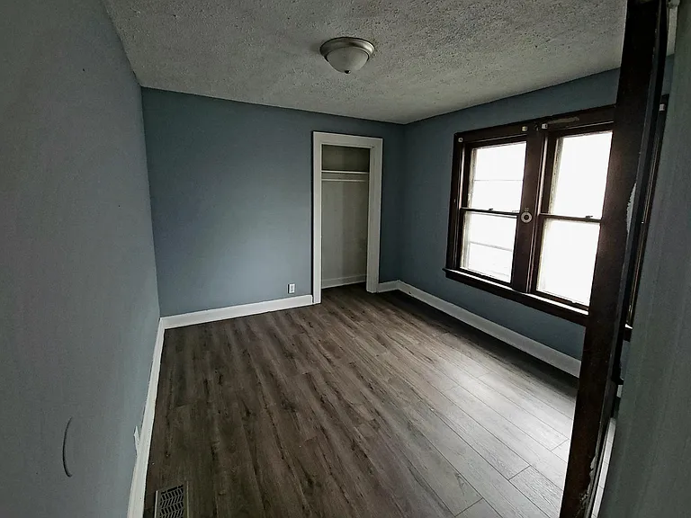 1629 Briarwood Ave — Photo 10