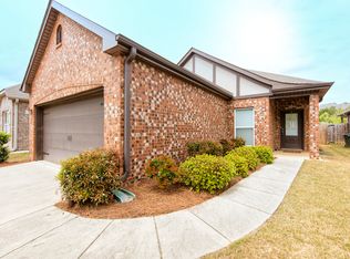 6562 Southern Trace Dr, Leeds, AL 35094