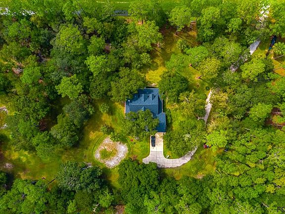 4th image of 1391 Lake Disston Dr