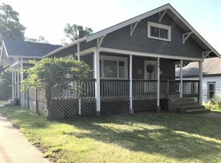 928 H St, Fairbury, NE 68352