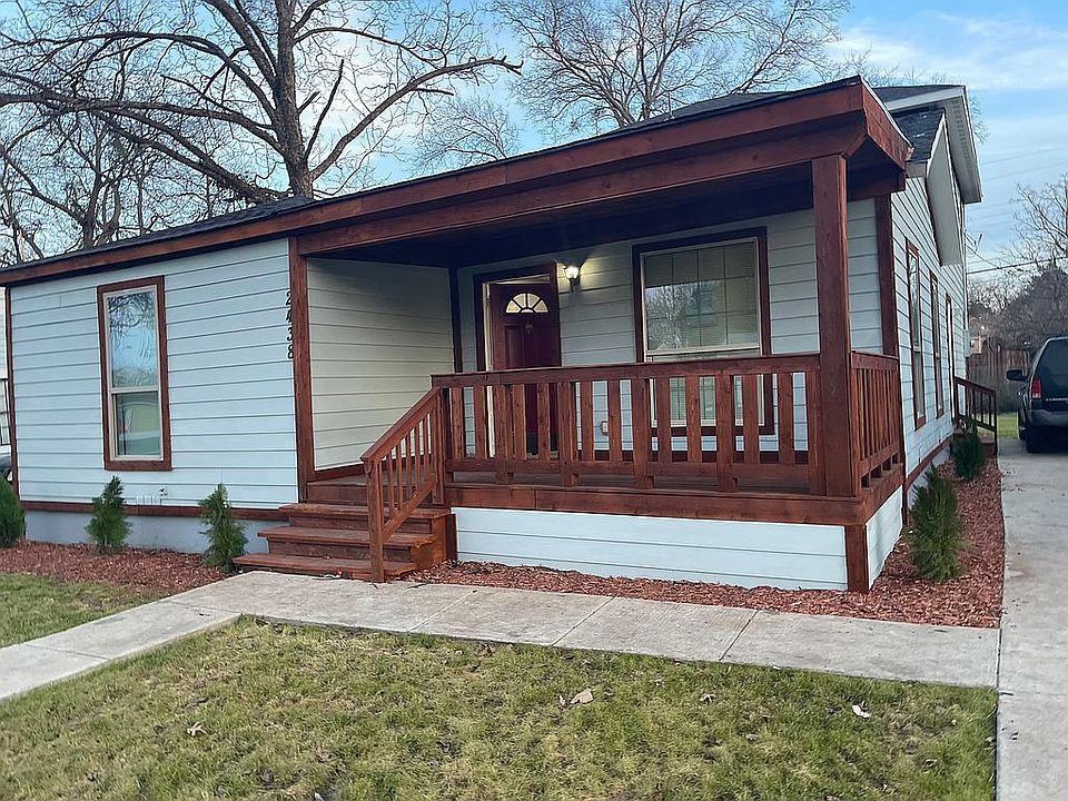 1st image of 2438 Lea Crest Dr