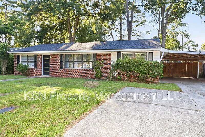 3 bed, 2.5 bath, 1524 sqft, $2,190 — Photo 2