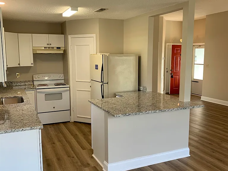 133 Sweet Hollow Way NW — Photo 6