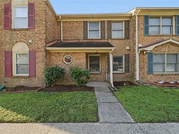 5 Dawn Ln, Hampton, VA 23666