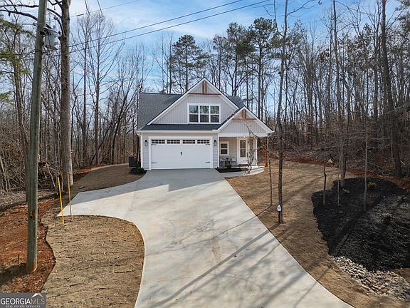2nd image of 502 Point Rd