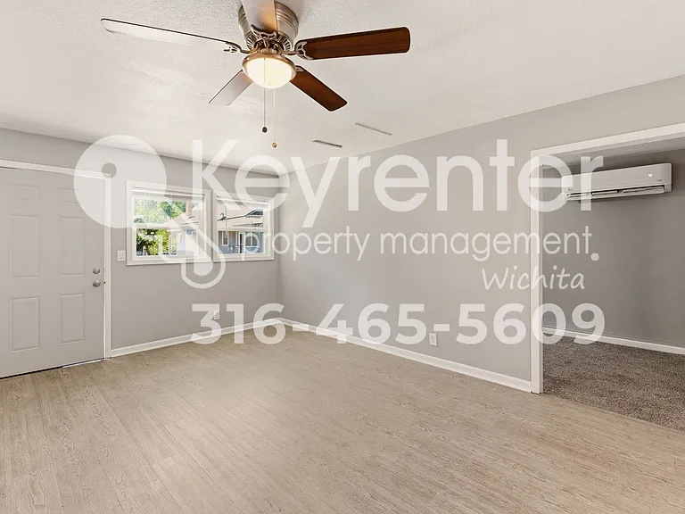 338 1/2 N Holyoke Pl — Photo 9