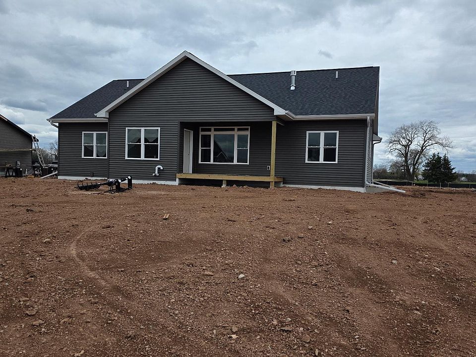 2nd image of N9266 Homestead Ln