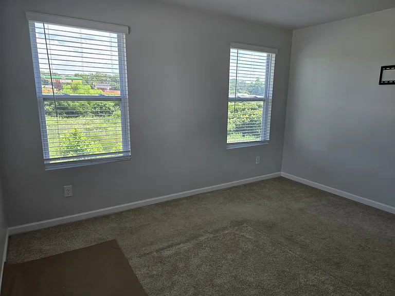 240 Warrior Pl — Photo 9