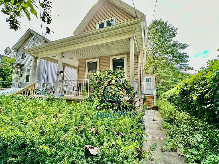 84 Munson St #2A — Photo 9