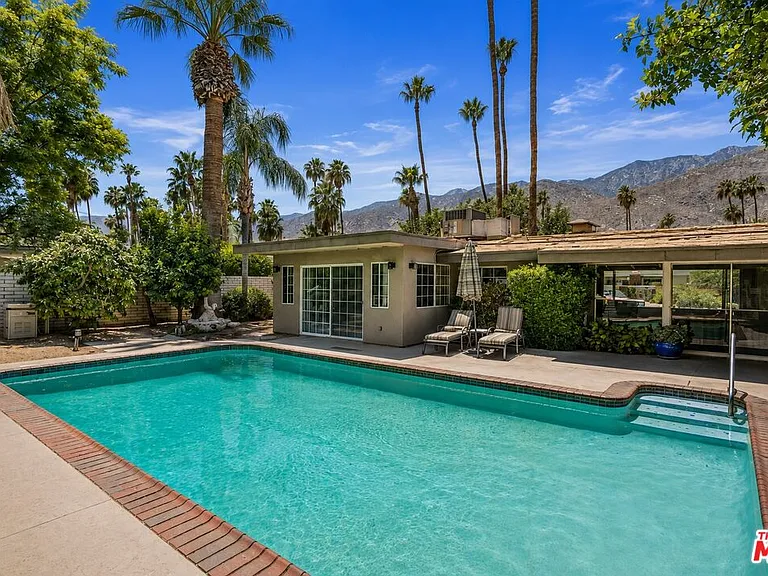 1094 S Paseo De Marcia — Photo 11