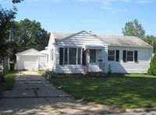 1157 Loretta Ave, Waterloo, IA 50702