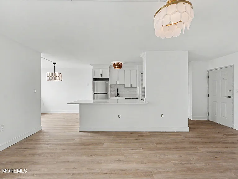 1000 River Rd #4G — Photo 4