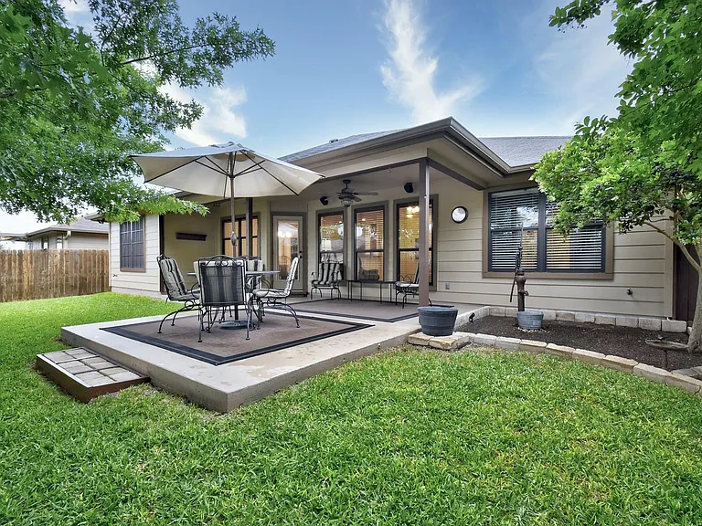 2251 Hazelwood — Photo 20