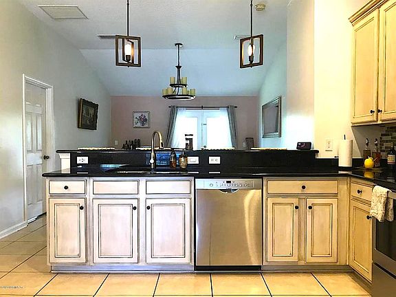 5th image of 157 Moultrie Crossing Ln