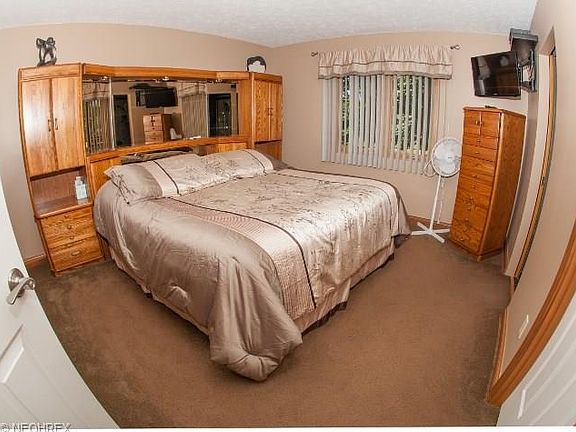 5th image of 4970 Emerald Ln