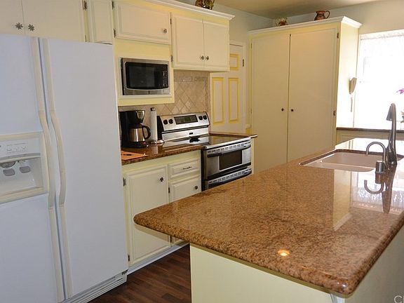 5th image of 3033 Knoxville Ave