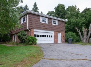 9 Pigeon Hill Dr, Grafton, MA 01519