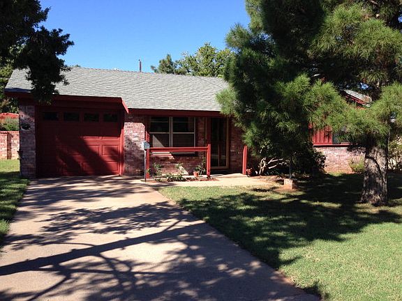 2nd image of 1405 E 13th St