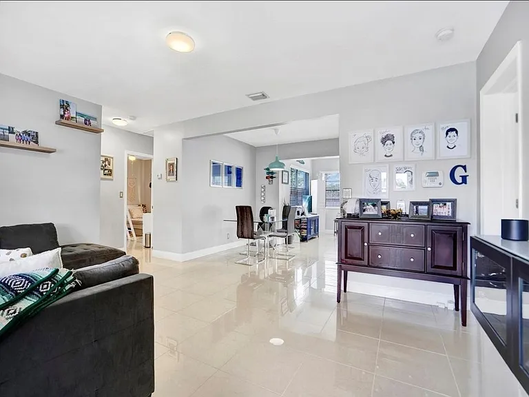 6930 SW 12th St — Photo 17