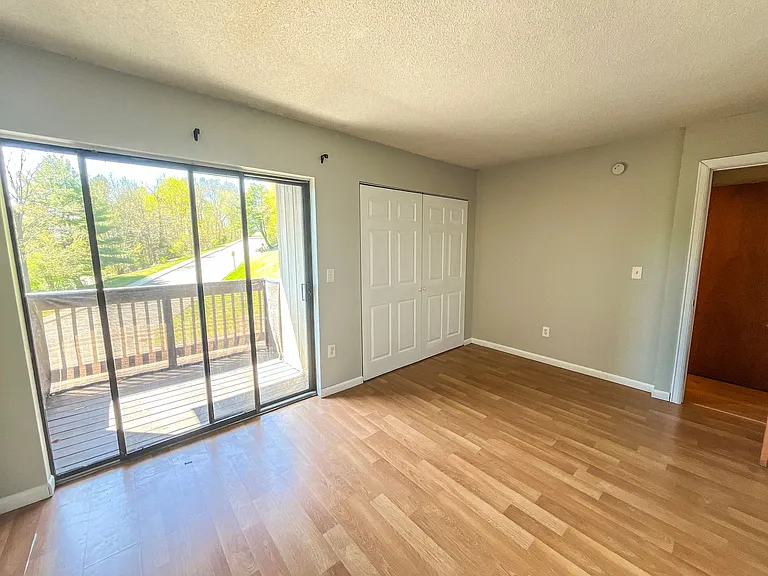 175 Mill Pond Rd #102 — Photo 10