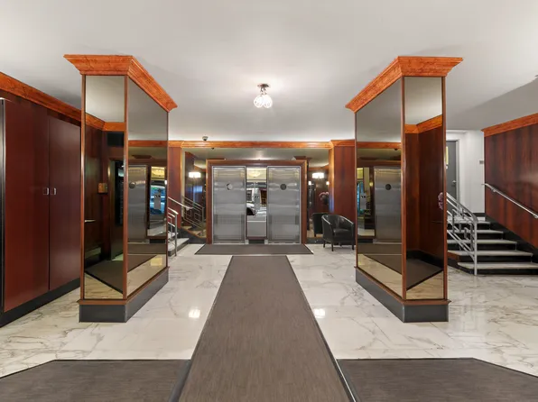 345 East 52nd Street image 9 of 10