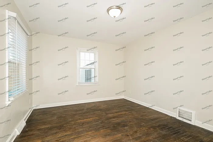 7624 Stanwood Dr — Photo 4