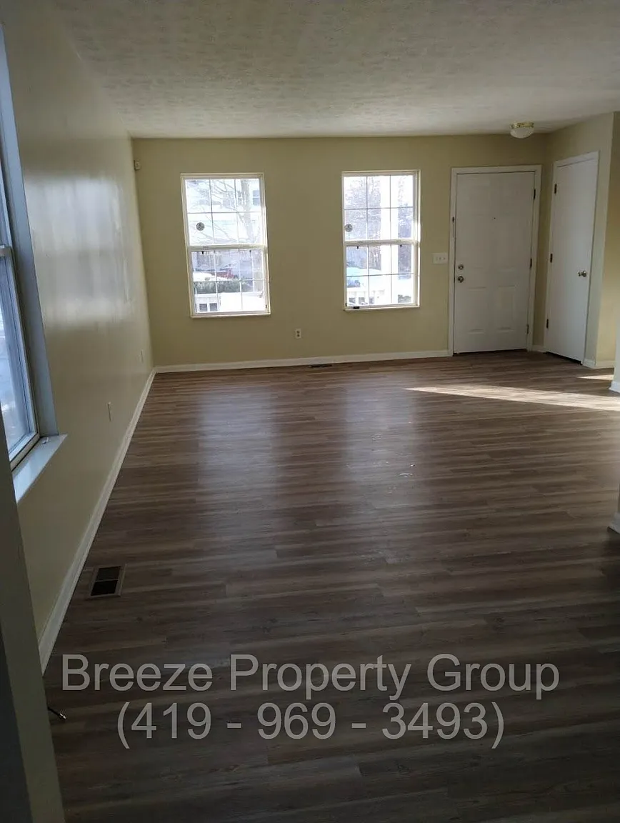 768 Fairgreen Ave photo 1