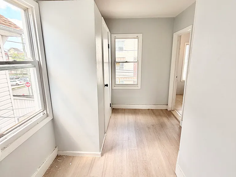 86 Wilson Pl #1A — Photo 10