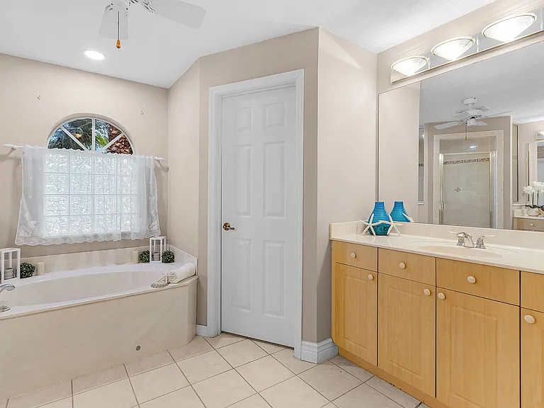 8549 S Lake Cir — Photo 17