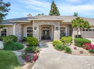 2804 E Laura Ct, Visalia, CA 93292