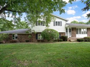 3218 Meadow Ln, New Castle, PA 16105
