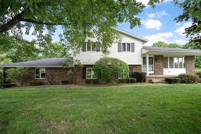 3218 Meadow Ln photo 1