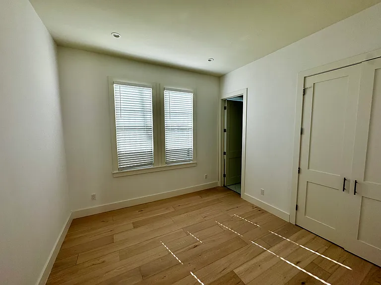 1657 Mason St — Photo 13