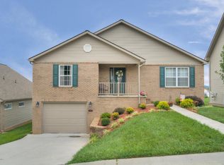 160 Alexa Ln, Christiansburg, VA 24073