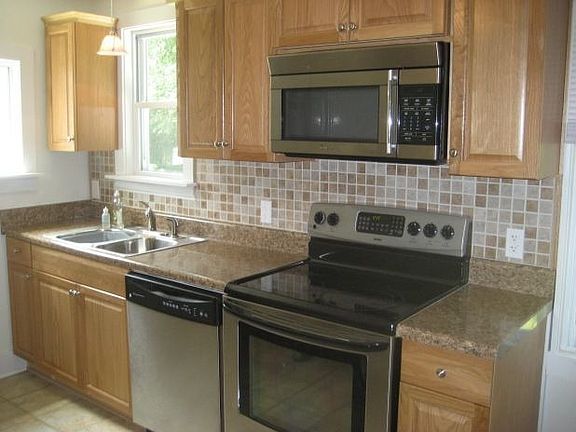 4th image of 7537 Hughart St