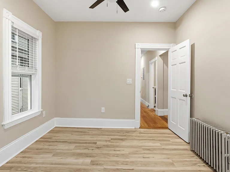 43 Lonsdale St #2 — Photo 37