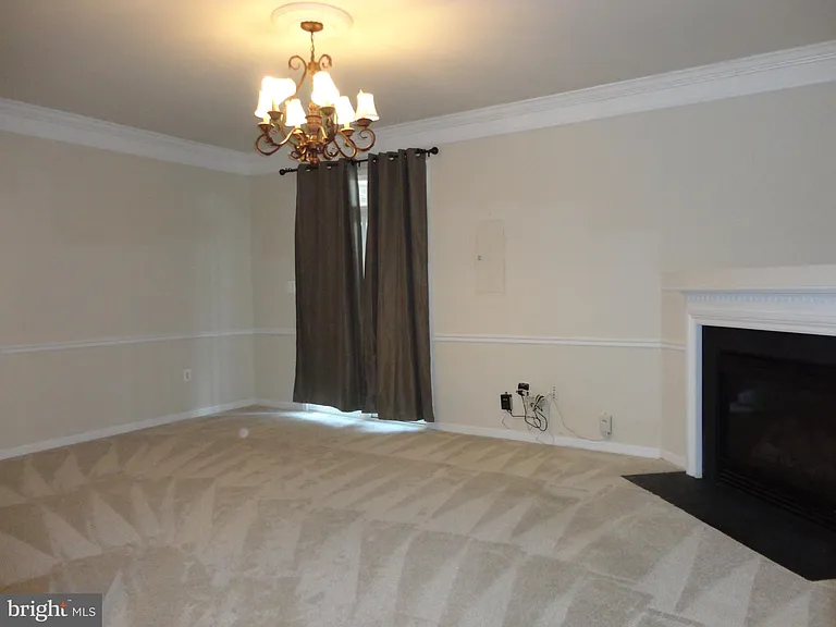 24699 Kings Canyon Sq — Photo 29