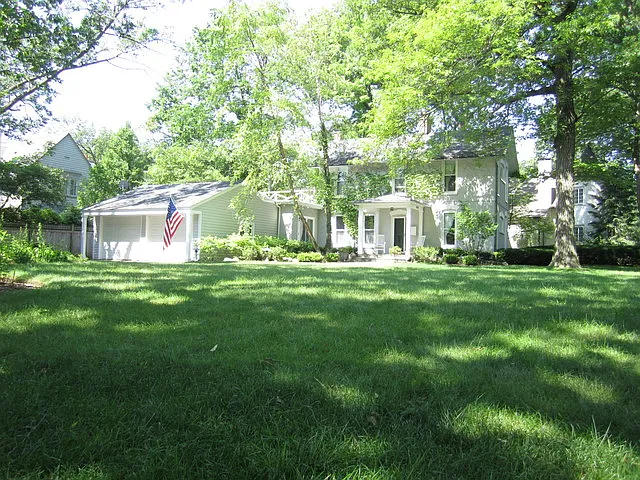 419 E Prospect Ave photo 1
