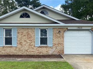 1960 Gravenhurst Dr, Virginia Beach, VA 23464